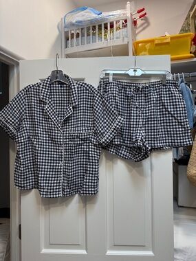 GapBody Navy & White Gingham Short Pajama Set